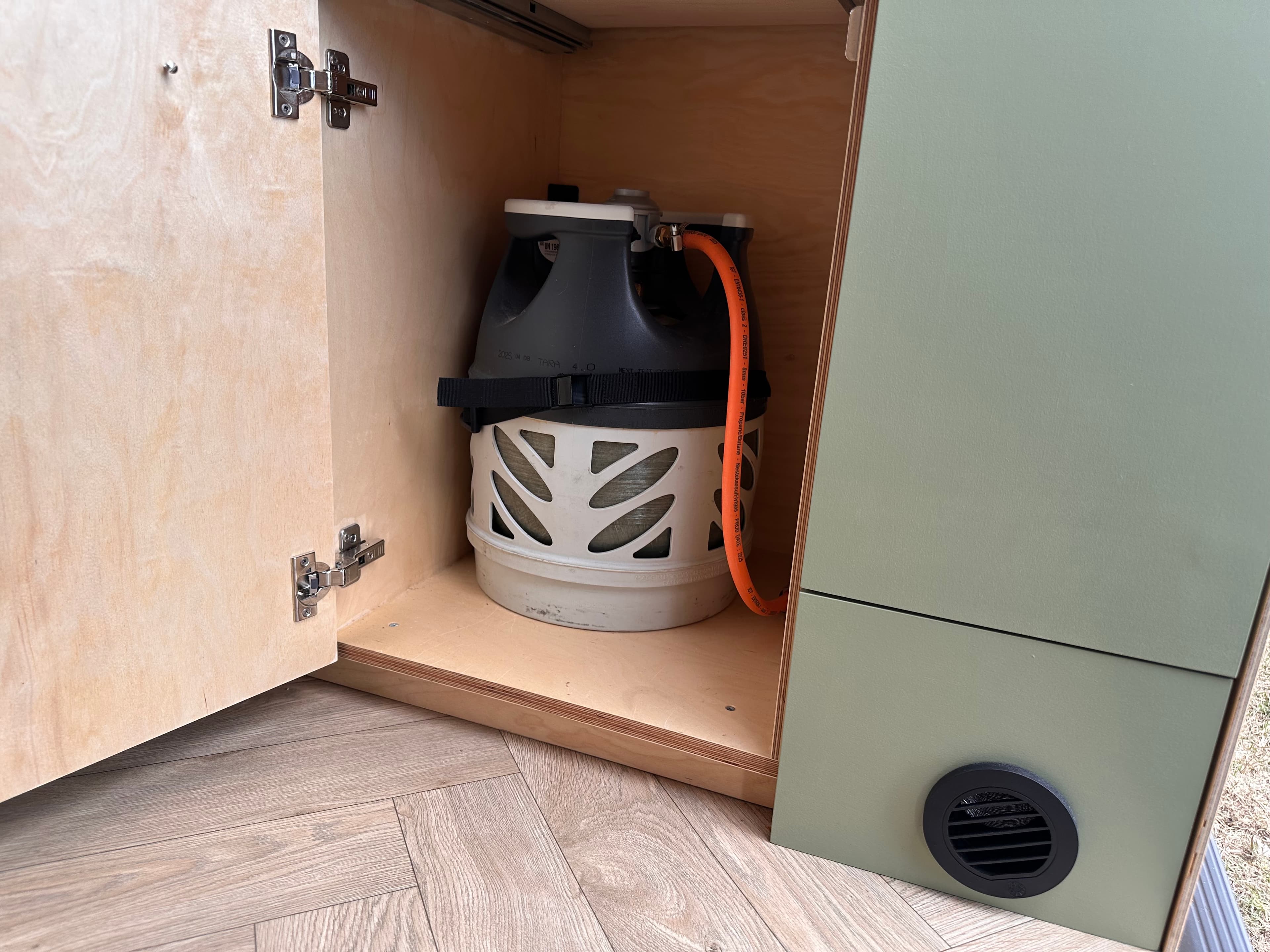 Campervan gassflaske for kokebluss